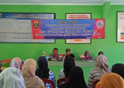Desa Cidolog; Dana Desa Harus Tingkatkan Perekonomian Warga