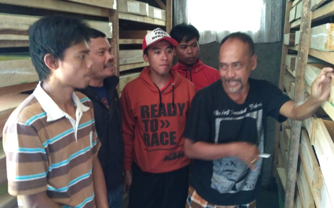 Budidaya Ulat Jerman ; Program Unggulan Desa Cikidang