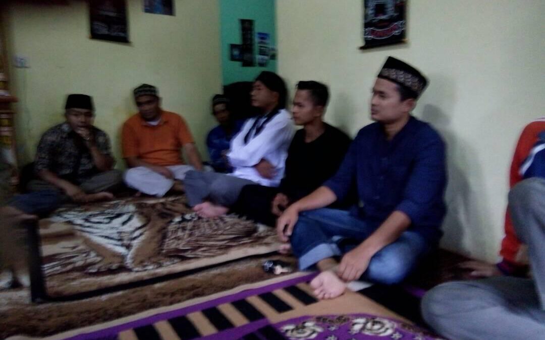 Buka Bersama Pemdes Palasarigirang Bersama Masyarakat di Kampung Pojok
