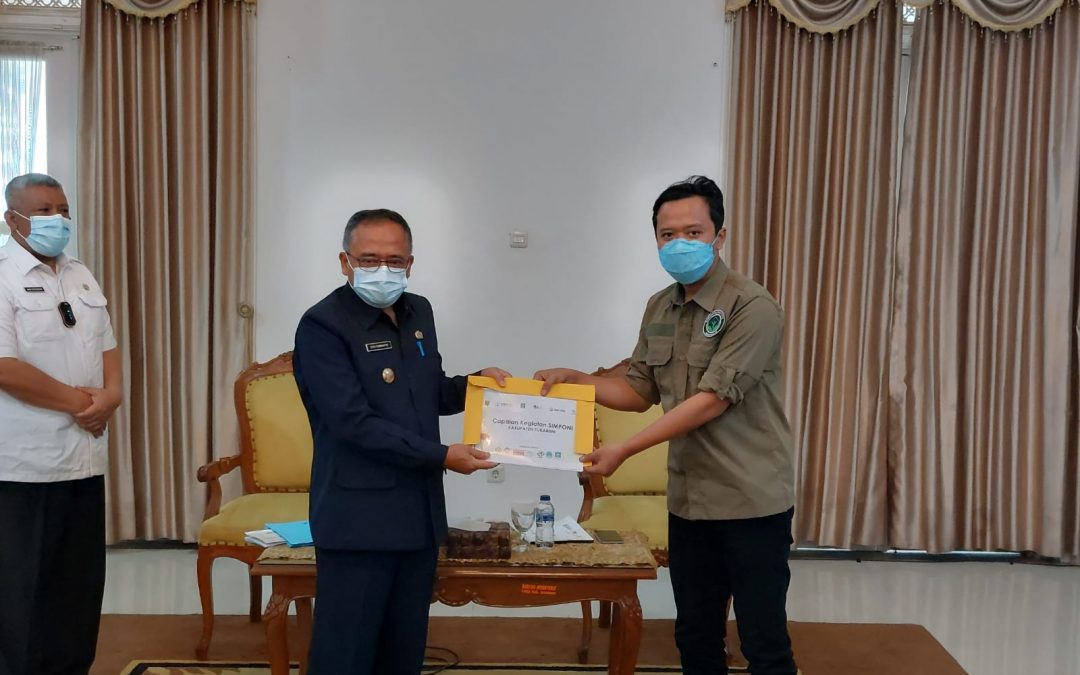 PEMDA Sukabumi Berikan Piagam Penghargaan Untuk USAID-MADANI